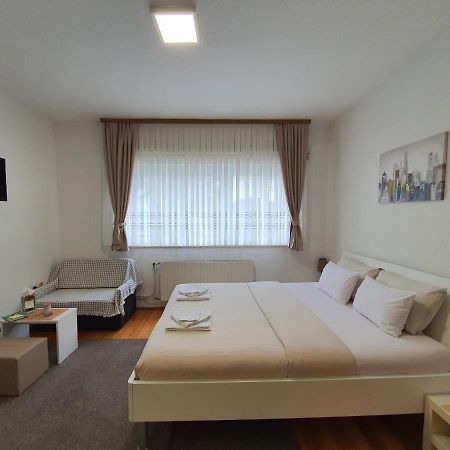 Studio Apartman 11 Bihac Luaran gambar