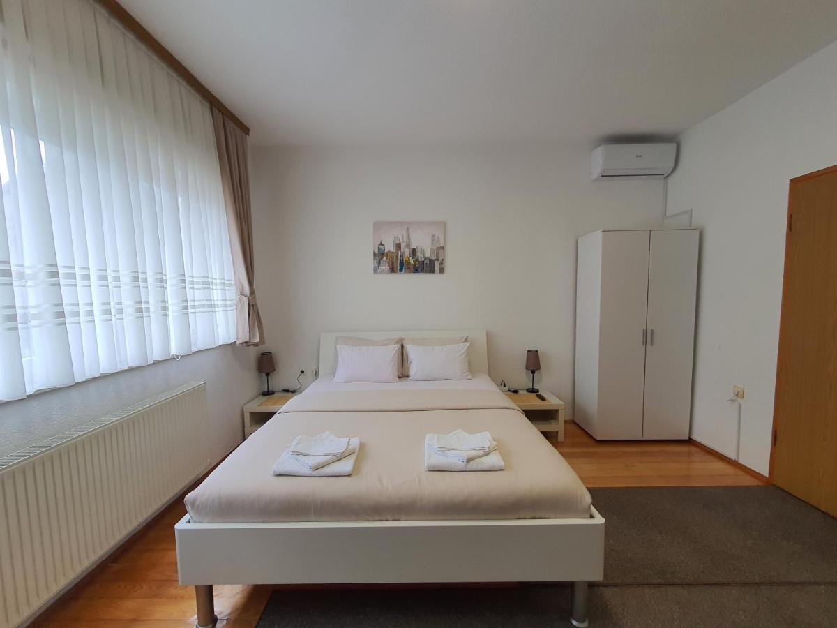 Studio Apartman 11 Bihac Luaran gambar